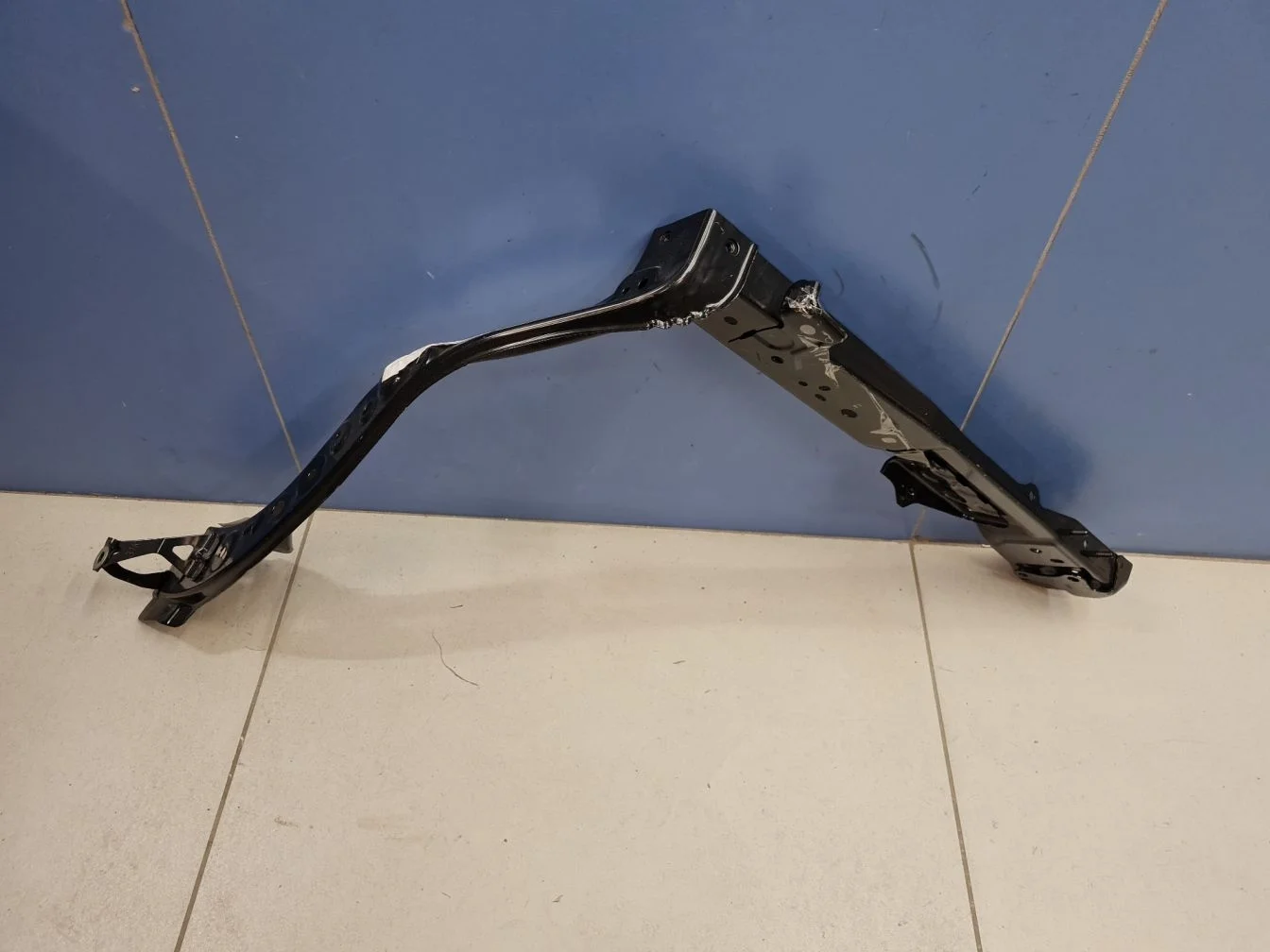 Кронштейн панели радиатора правый для Toyota RAV 4 2019-