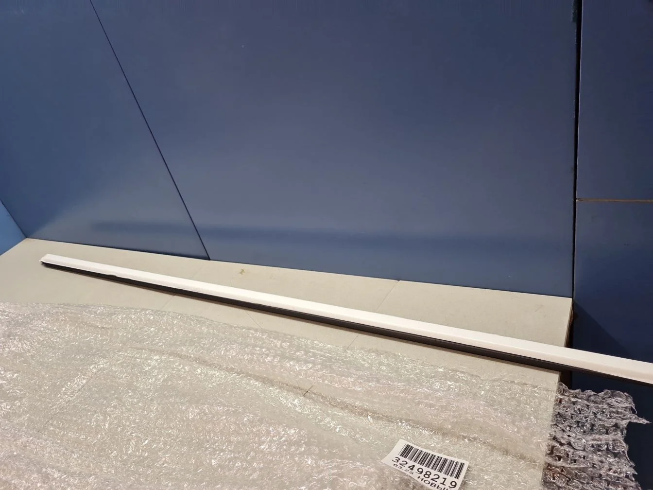 Молдинг стекла передней правой двери для Audi Q7 4M 2015-