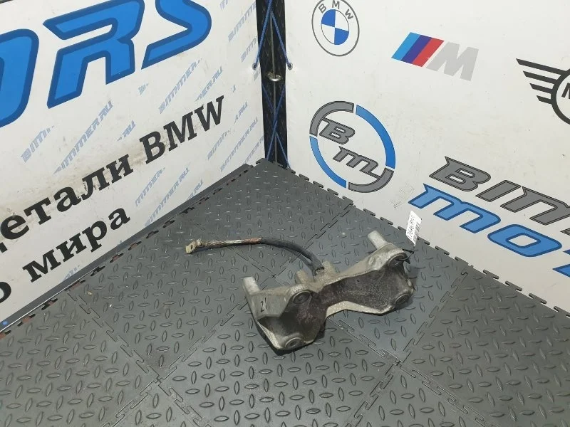 Кронштейн КПП BMW 750Li 2013 22326775909 F02 N63B44B