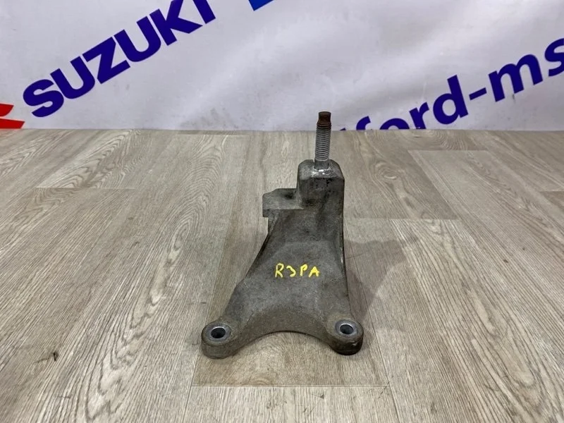 Кронштейн кпп FORD TOURNEO CONNECT 2009