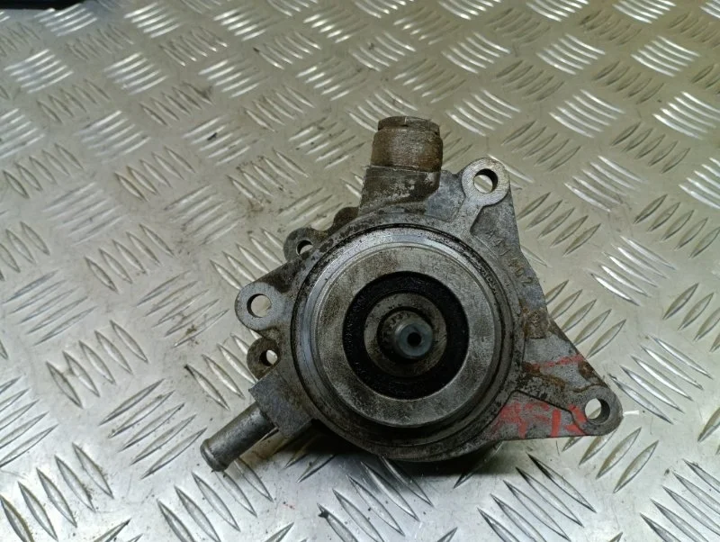 Насос вакуумный Nissan Pathfinder (R51M) 2004-2013 2008 14650EB300 ВНЕДОРОЖНИК 2.5 D YD25DDTI