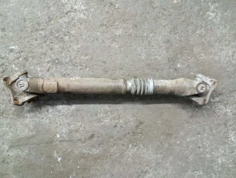 Карданный вал передний Toyota Hilux (2005-2015) 2011 371400K062 ПИКАП 2.5 D 2KDFTV