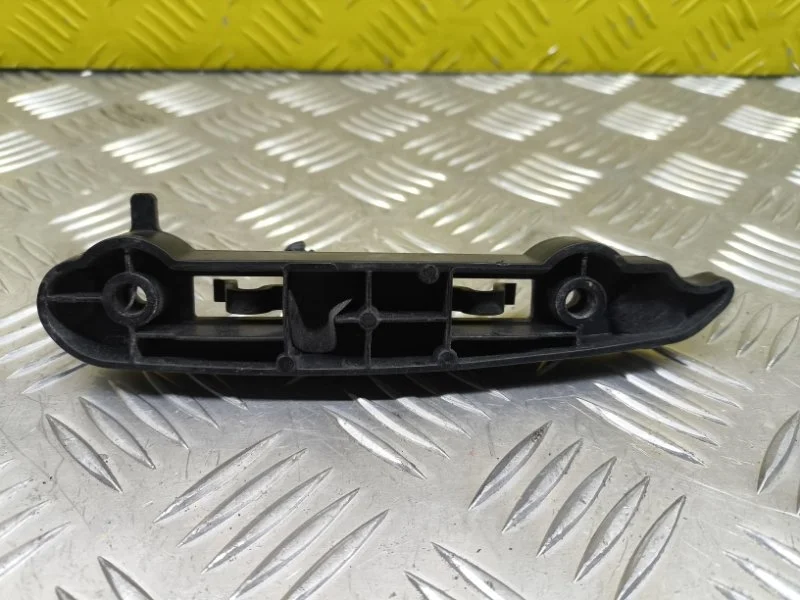 Кронштейн крепления бампера переднего Land Rover Range Rover Evoque I (2011-2018) 2016 LR034222 2.0 D 204DTD, левый