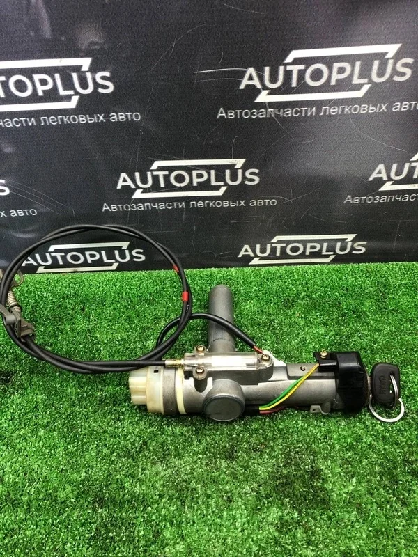 Замок зажигания с ключом Hyundai Sonata 2007 8190038A60 EF G4JS 2.4