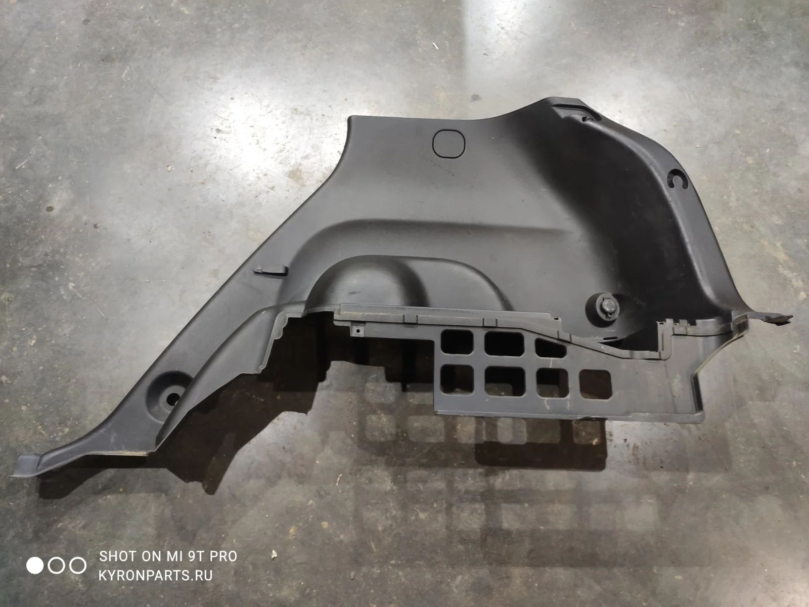 Обшивка багажного отсека SsangYong Actyon 2012 C200