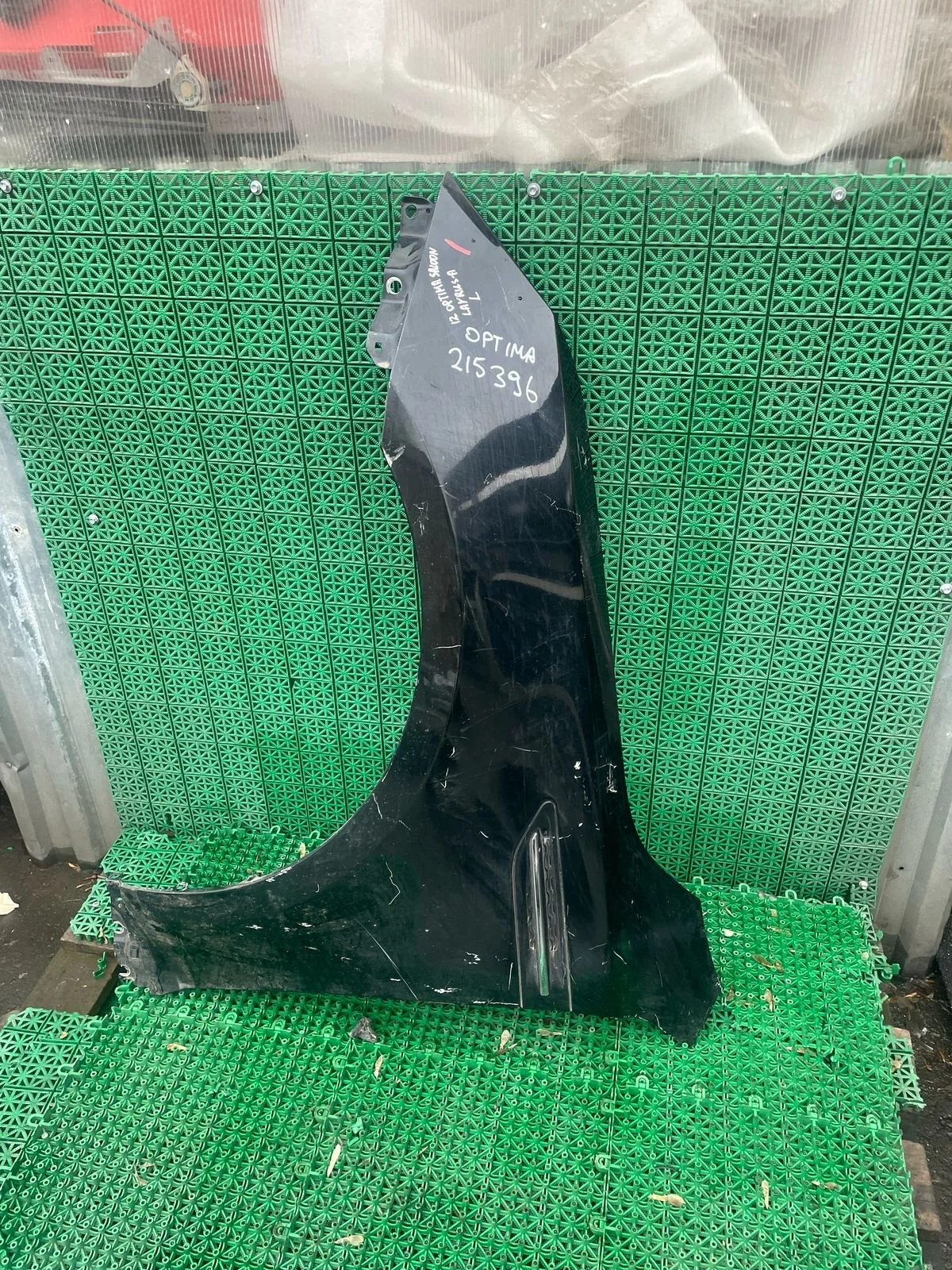 Крыло KIA OPTIMA 3 2010- переднее левое чёрное б/у OPTIMA 3(2010-2015)