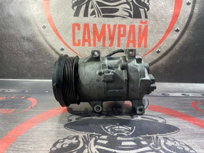 Компрессор кондиционера Toyota Corolla E150
