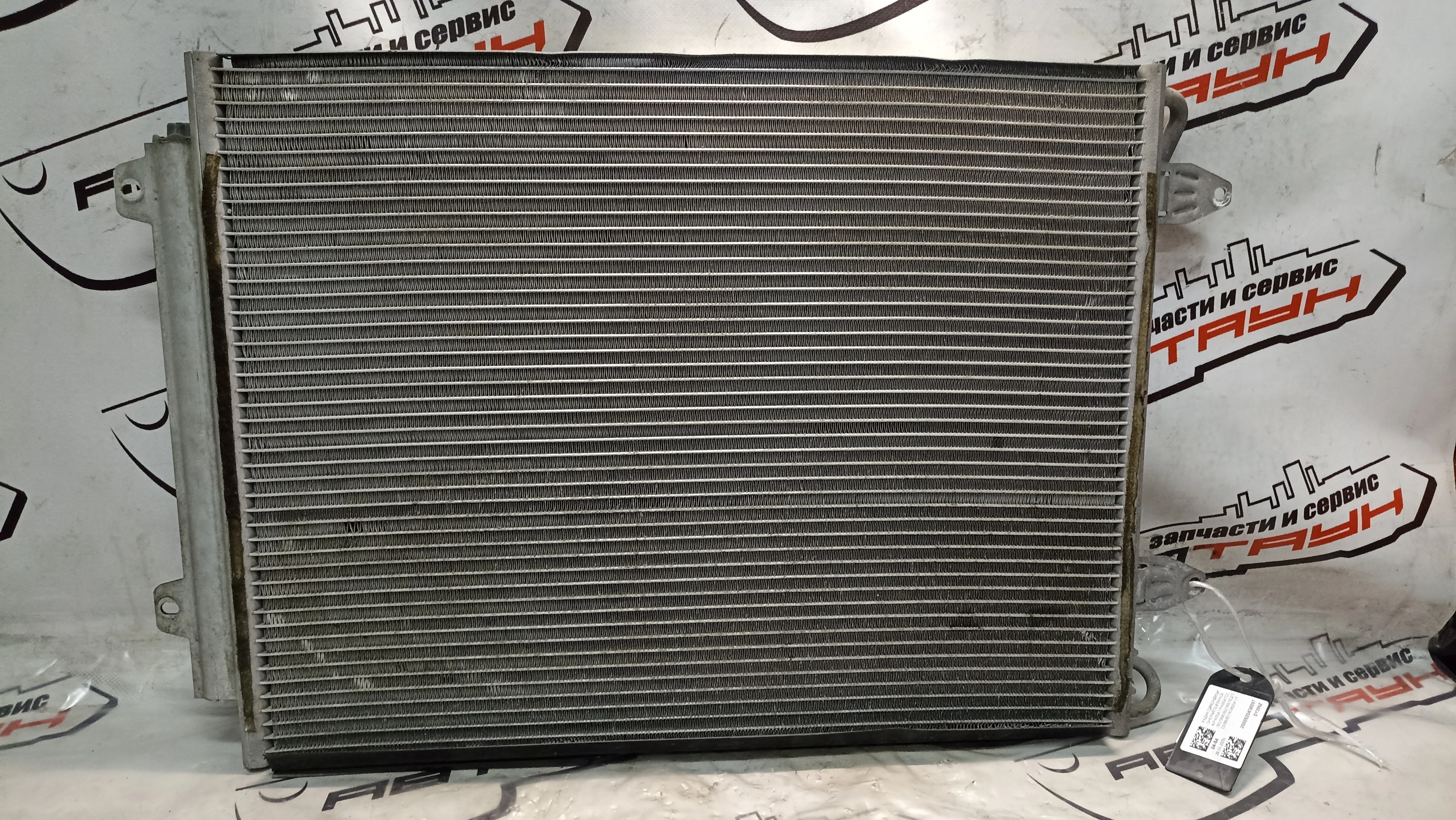 РАДИАТОР КОНДИЦИОНЕРА VOLKSWAGEN 3C0820411B DY295Z