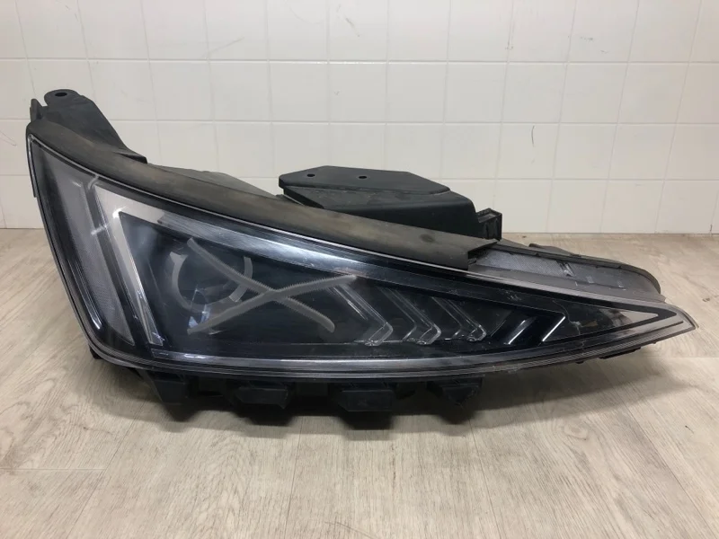 ФАРА HYUNDAI ELANTRA 6 2018 2019 2020 92102F2500 AD, передняя правая