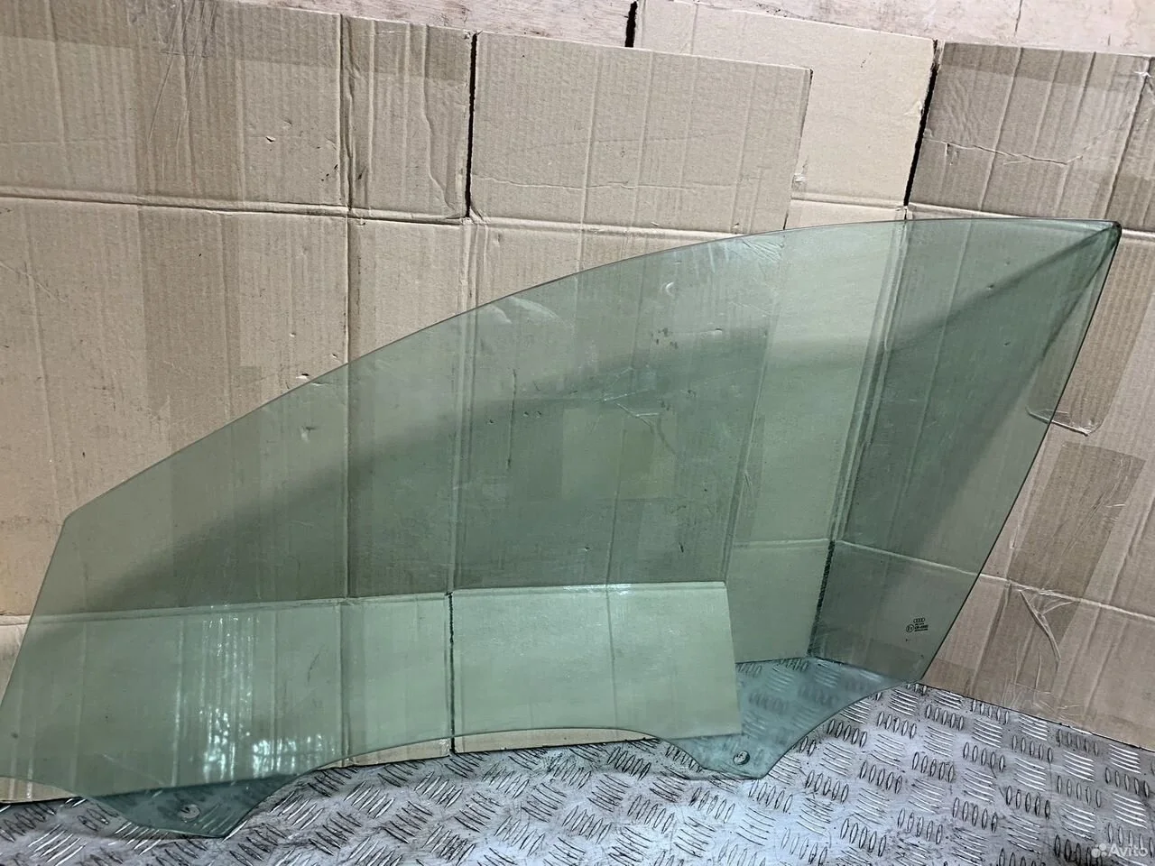 Стекло передней левой двери audi a6 c7