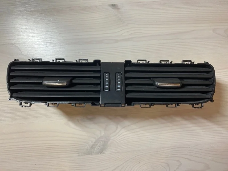 Дефлектор воздушный Audi A5 2014 8T