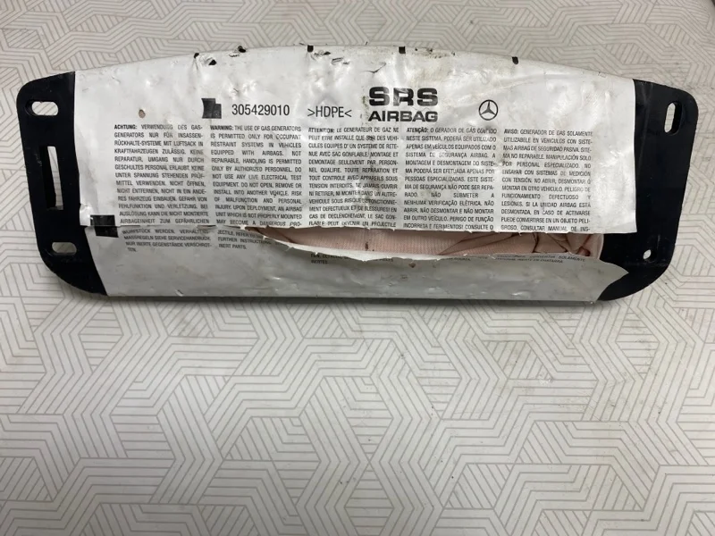 Подушка безопасности пассажира Mercedes-Benz -class 2013 W204