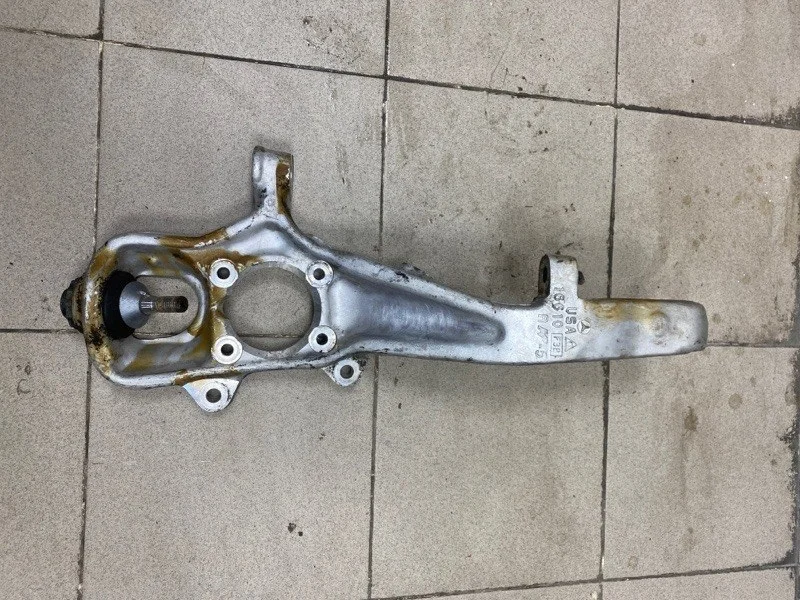 Кулак поворотный Mercedes-Benz -Class 2014 W166