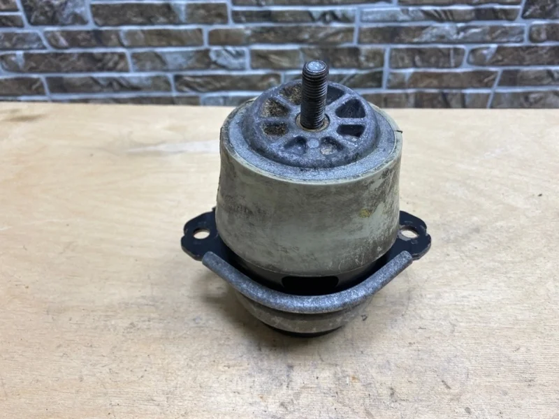 Подушка двигателя Audi Q7 2008 4L