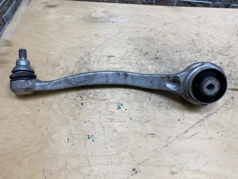 Рычаг подвески нижний Mercedes-Benz -Class 2018 W213