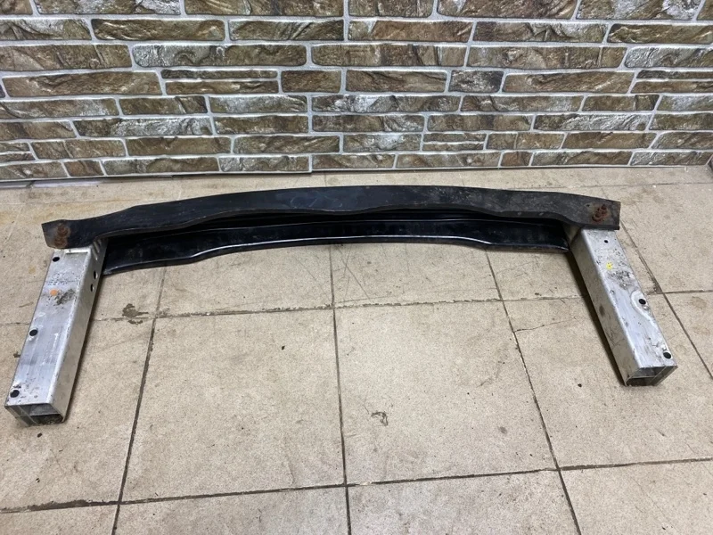 Усилитель бампера Audi A4 2011 B8