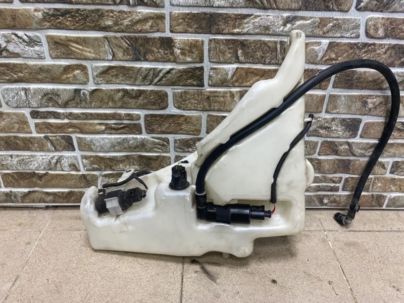 Бачок стеклоомывателя Audi A5 2011 8T