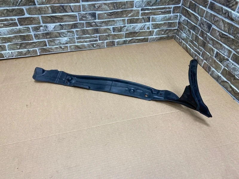 Пыльник крыла Audi Q7 2013 4L