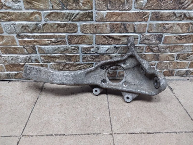 Кулак поворотный BMW X5 2013 E70