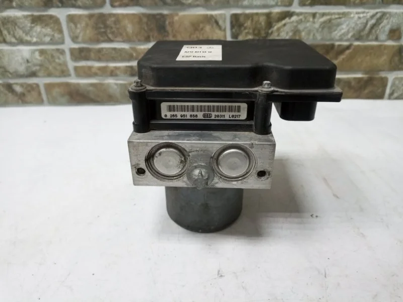 Блок abs Mercedes-Benz -Class 2012 W212