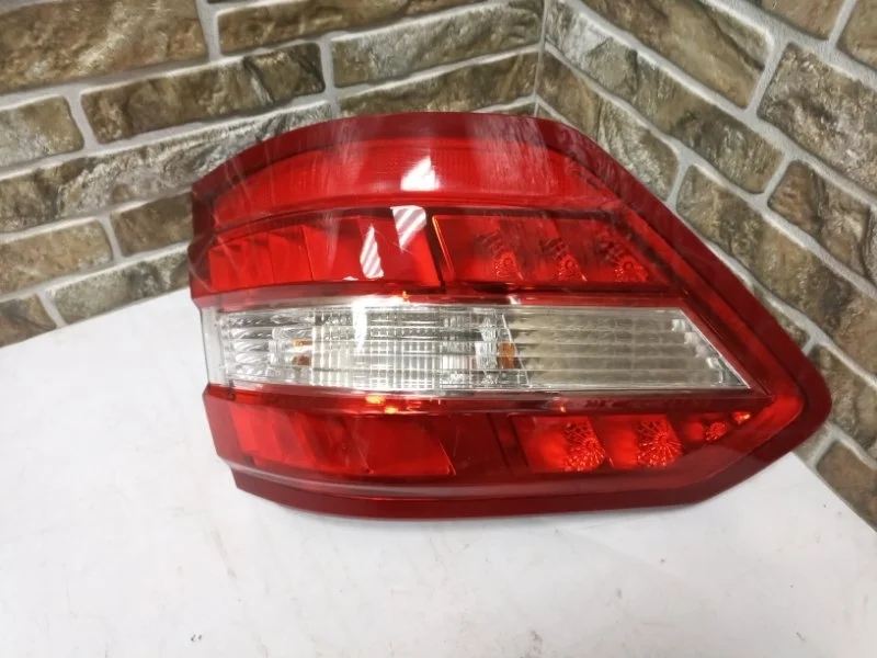 Фонарь задний внешний Mercedes-Benz -Class 2012 W212