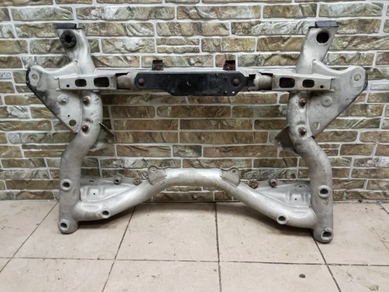 Балка подвески Mercedes-Benz -Class 2012 W212