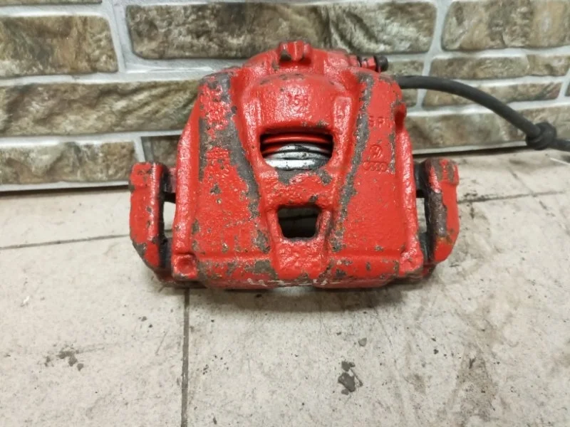 Суппорт тормозной Audi A4 2013 B8