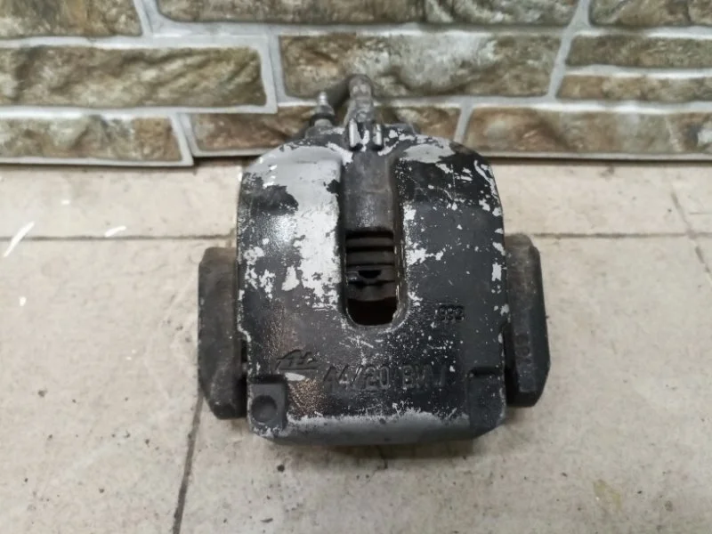 Суппорт тормозной BMW X5 2013 E70