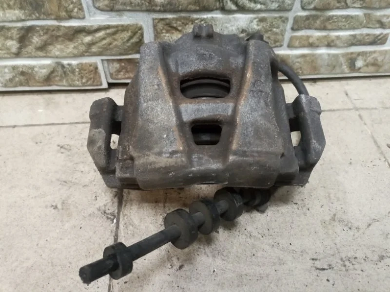 Суппорт тормозной Audi A4 2013 B8