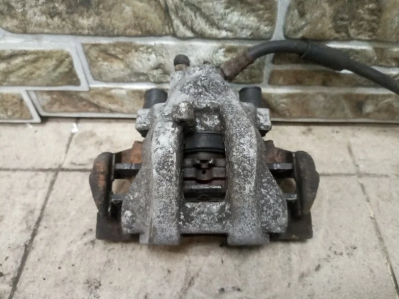 Суппорт тормозной Mercedes-Benz -Class 2011 W164