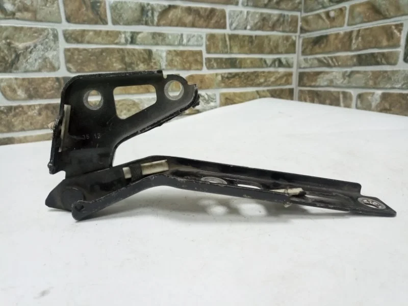 Петля капота Audi Q7 2010 4L