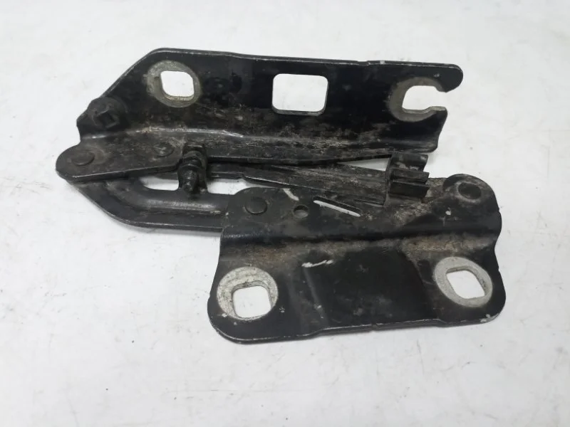 Петля капота Mercedes-Benz -Class 2011 W164