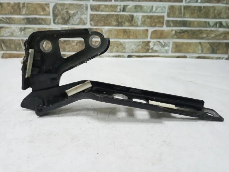 Петля капота Audi Q7 2013 4L