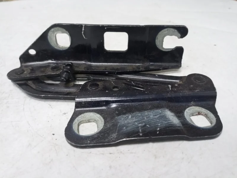 Петля капота Mercedes-Benz -Class 2010 W164