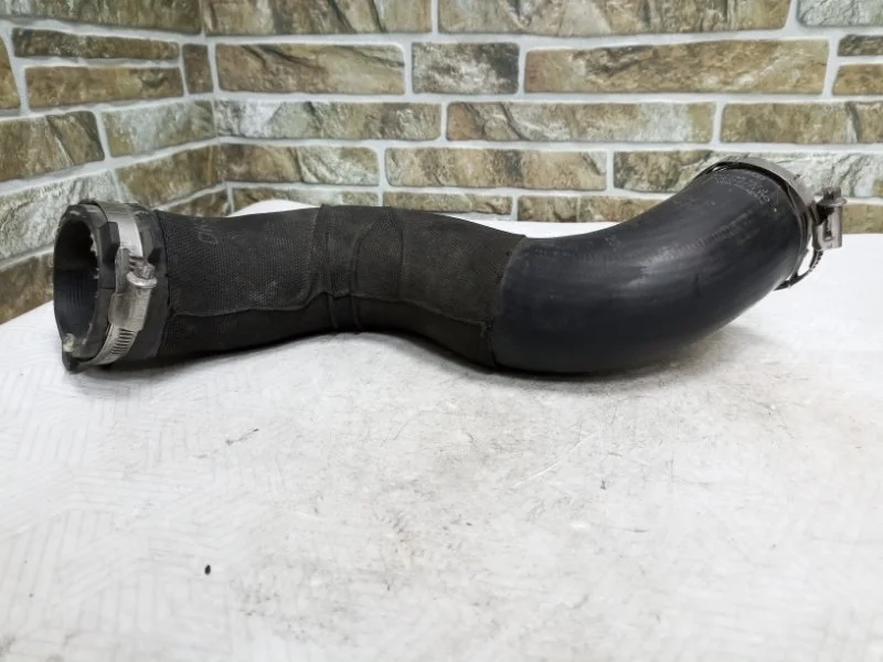 Патрубок интеркулера Audi A4 2011 B8