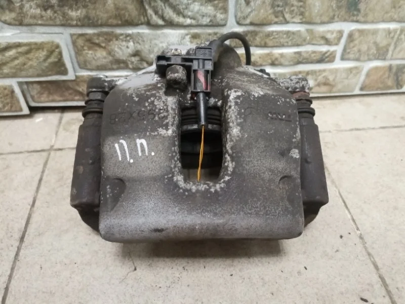 Суппорт тормозной Mercedes-Benz -Class 2012 W212