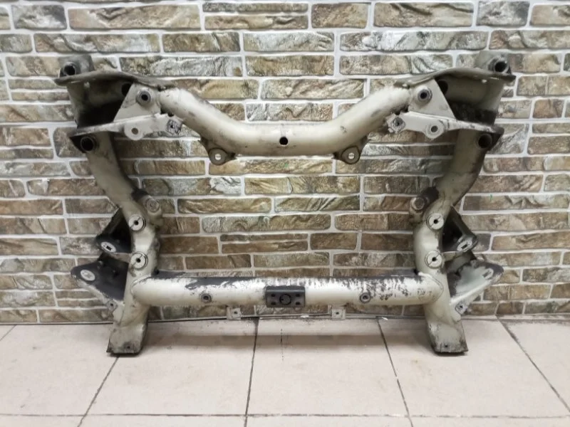 Балка подвески Mercedes-Benz -Class 2012 W212