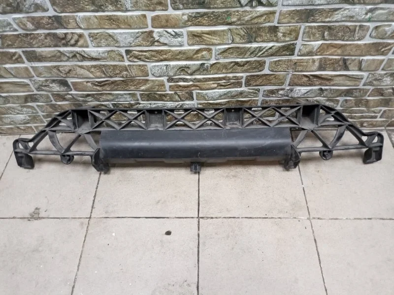 Крепление бампера Audi Q7 2008 4L