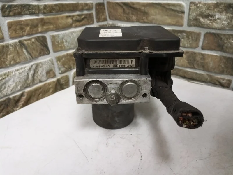 Блок abs Mercedes-Benz -Class 2012 W212