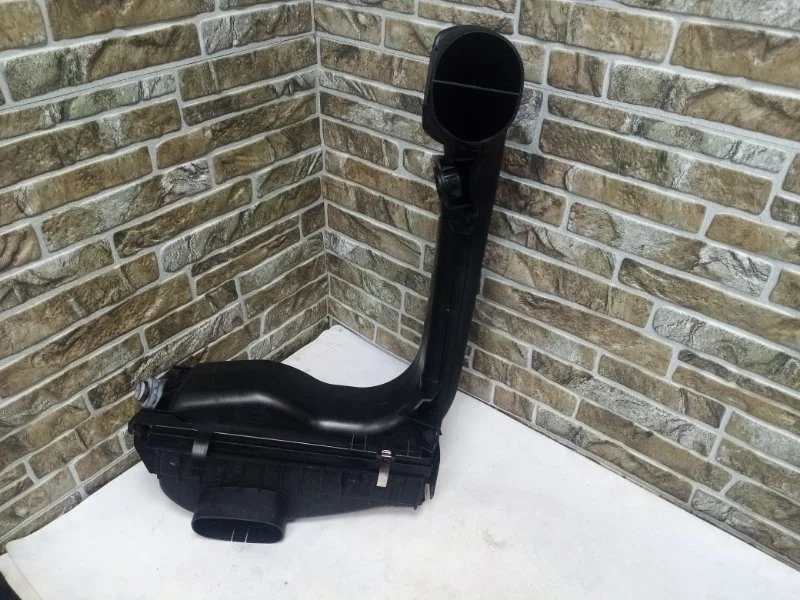 Корпус воздушного фильтра BMW X5 2017 F15