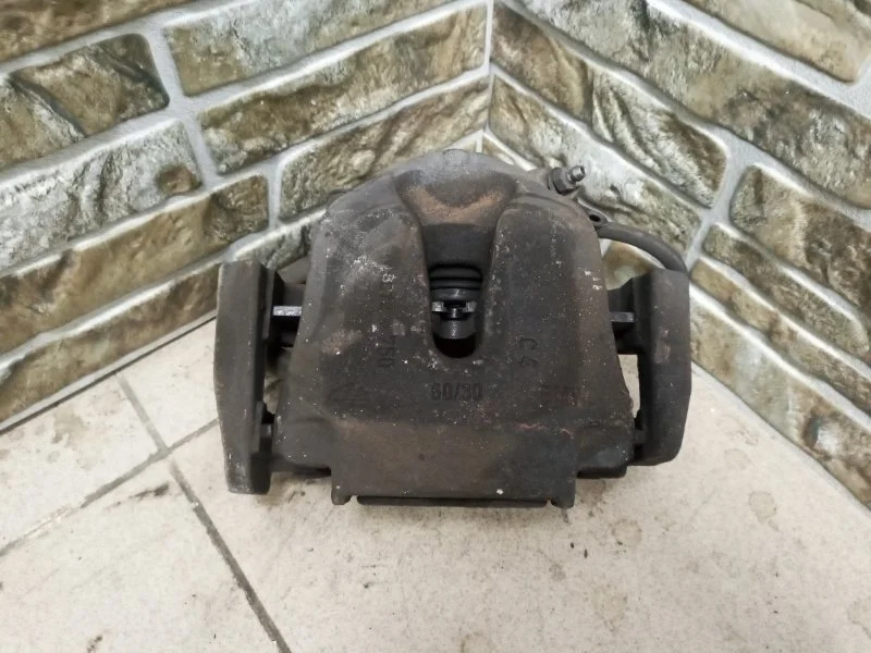 Суппорт тормозной BMW X5 2017 F15