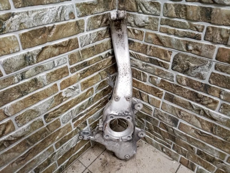 Кулак поворотный BMW X5 2017 F15