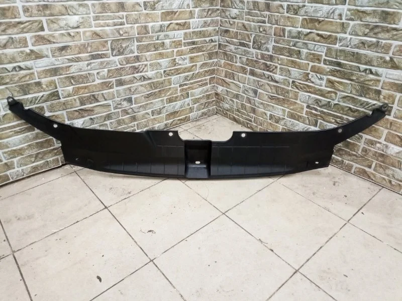 Накладка замка капота Audi Q5 2009 8R