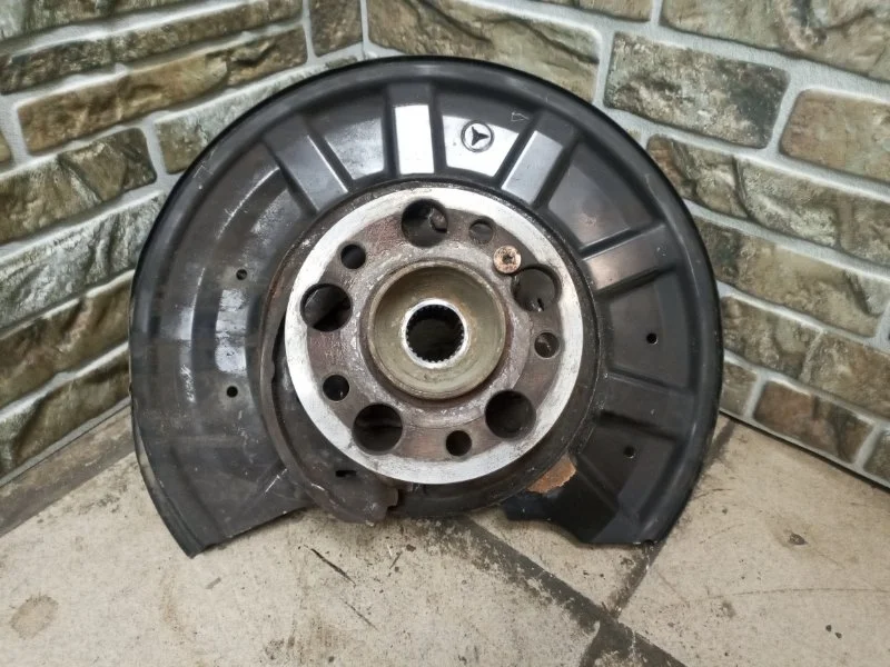 Кулак поворотный Mercedes-Benz GLK-Class 2013 X204