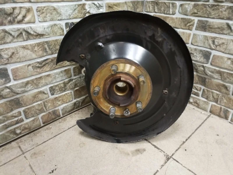 Кулак поворотный Land Rover Range 2015 L405