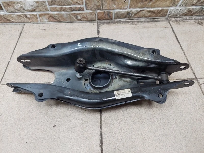 Рычаг подвески нижний Mercedes-Benz -Class 2018 W213