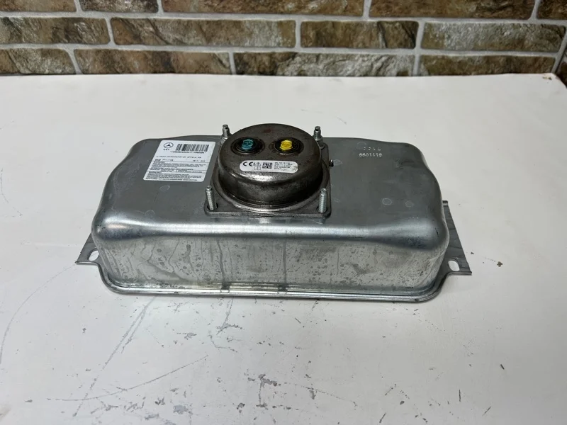 Подушка безопасности пассажира Mercedes-Benz GLE-Class 2018 W166