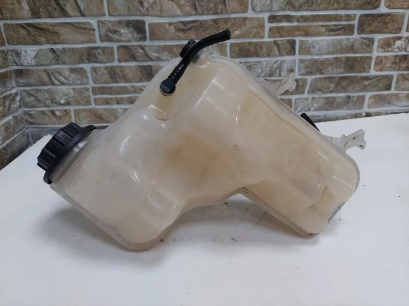 Бачок расширительный Land Rover Range Sport 2015 L494