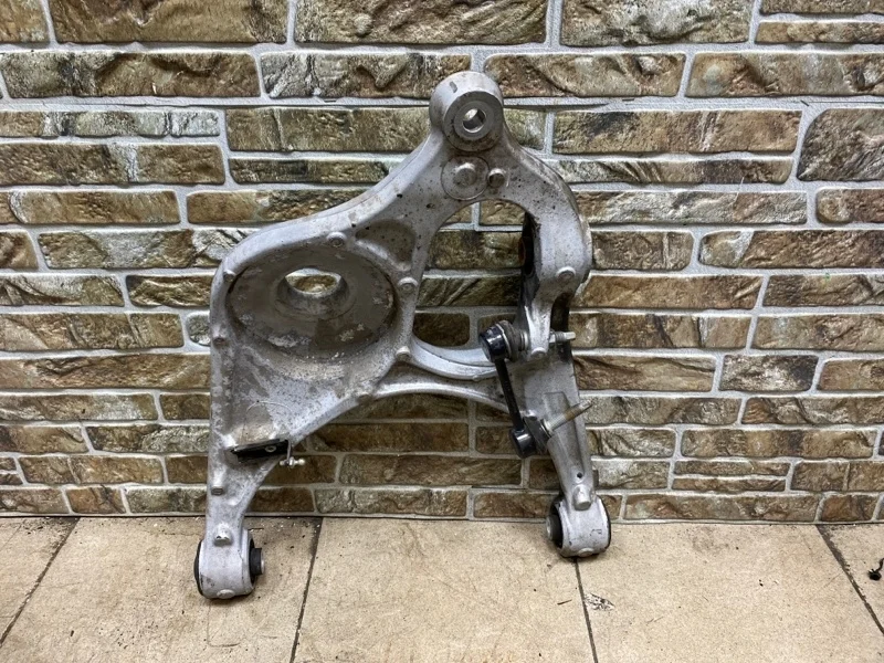 Рычаг подвески нижний Jeep Grand Cherokee 2018 WK2