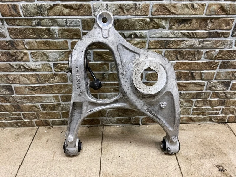 Рычаг подвески нижний Jeep Grand Cherokee 2016 WK2